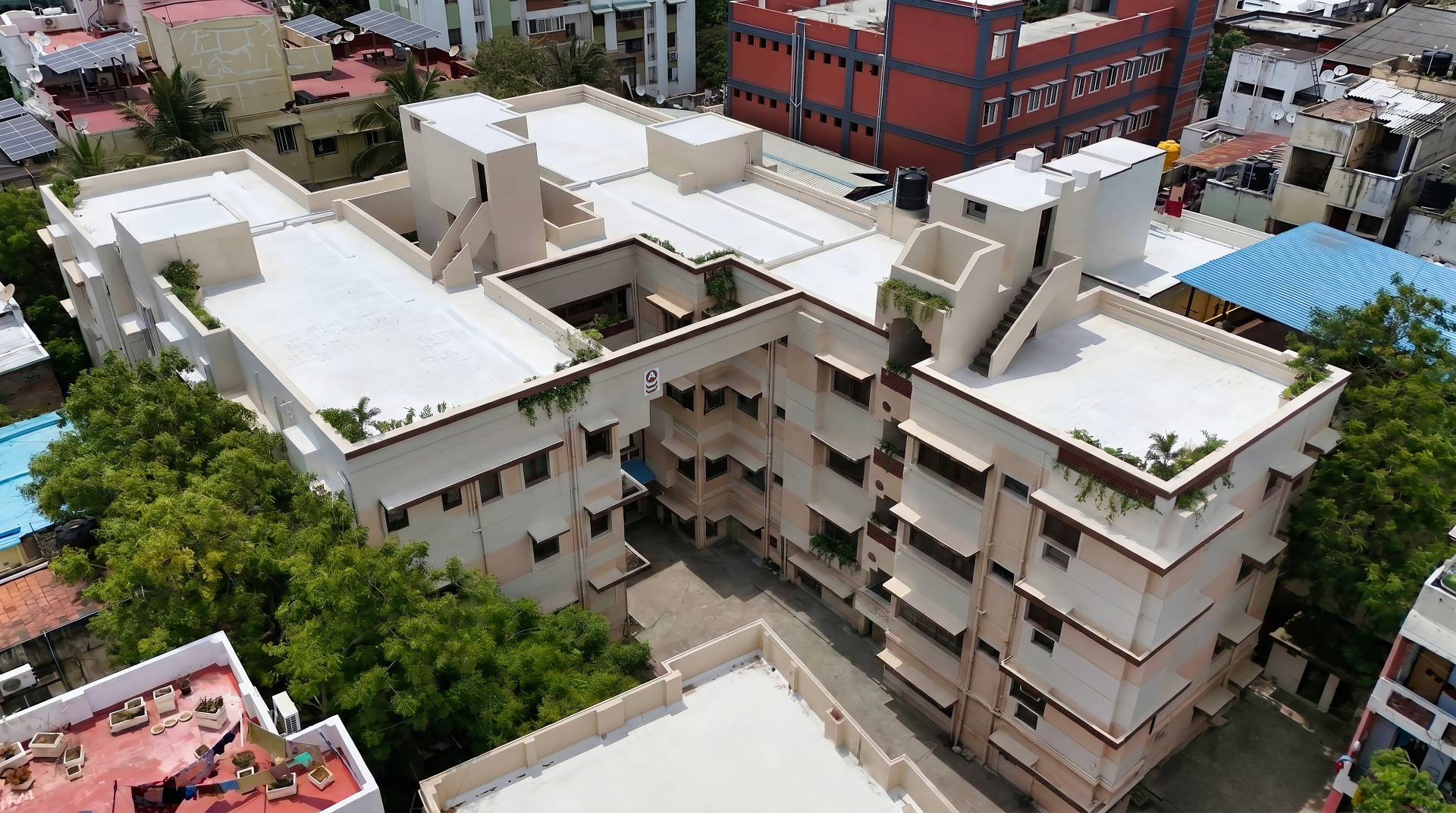 Alraza Besant Court